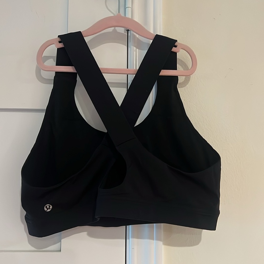 Lululemon Athletica Black Crisscross Sports Bra Size 12 - Picture 2 of 4